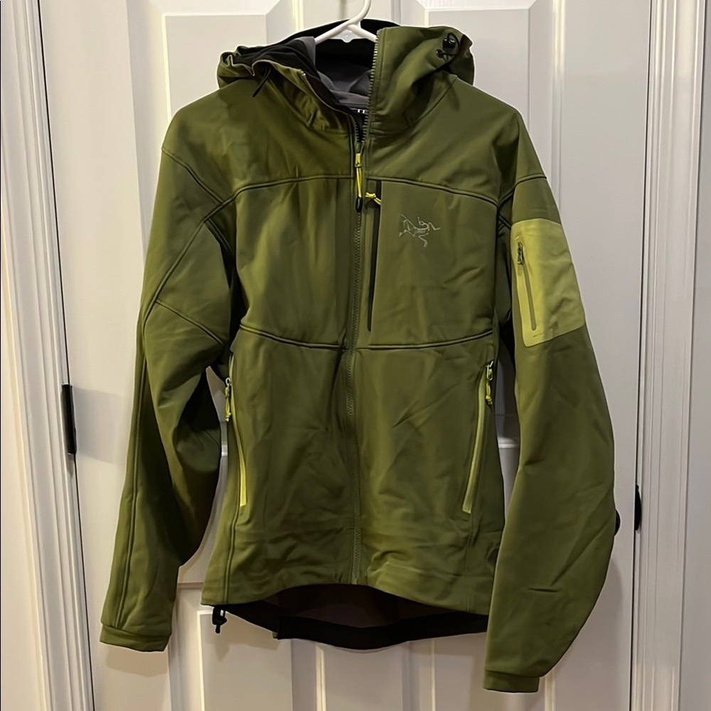 Arc'teryx Men’s Green Gamma MX Hooded Jacket, size medium